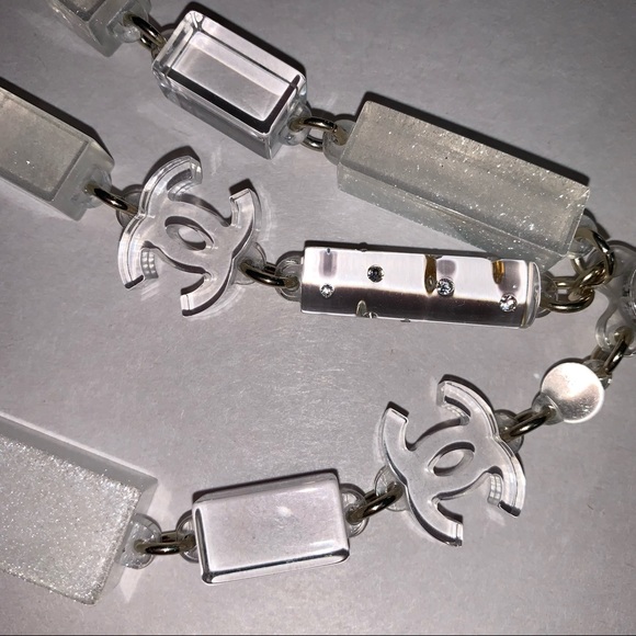 RARE! auth CHANEL triple strand CC logo Italian Resin STATEMENT bib NECKLACE A94 - Picture 7 of 16